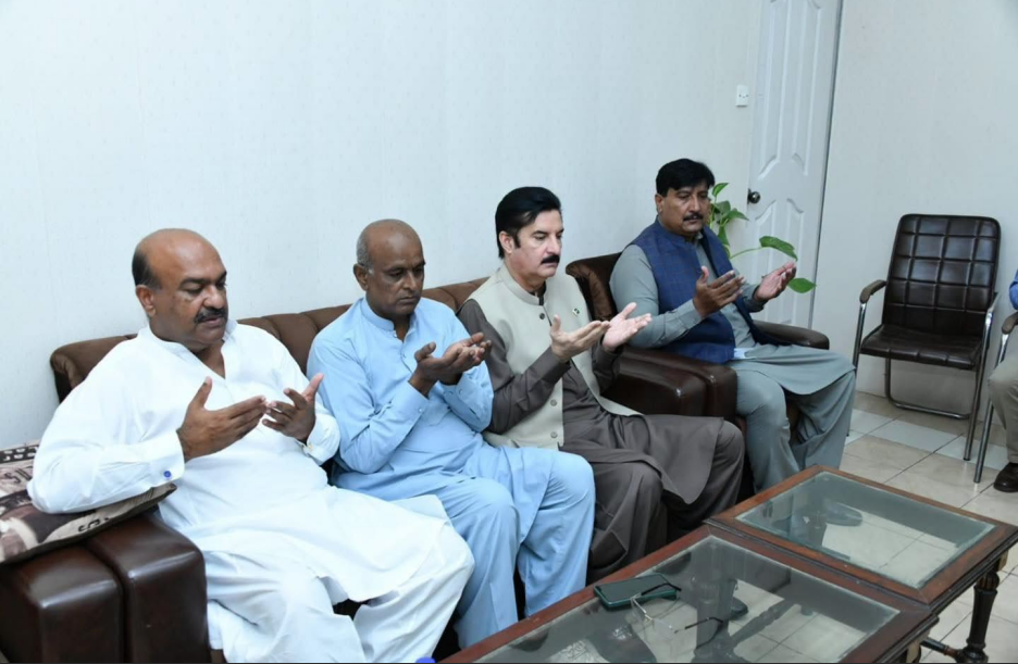 گورنر خیبرپختونخوا
