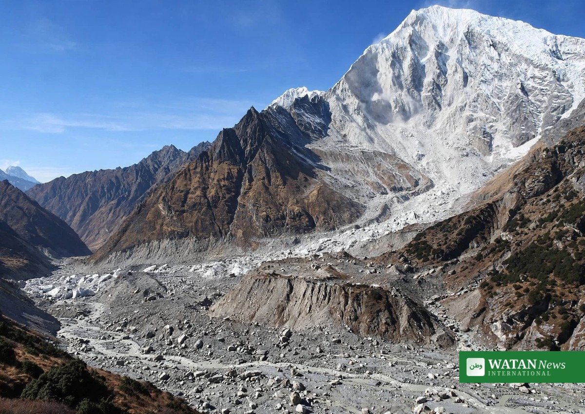 Langtang Lirung glacier collapse scar on Himalayan peak that triggered Nepal floods