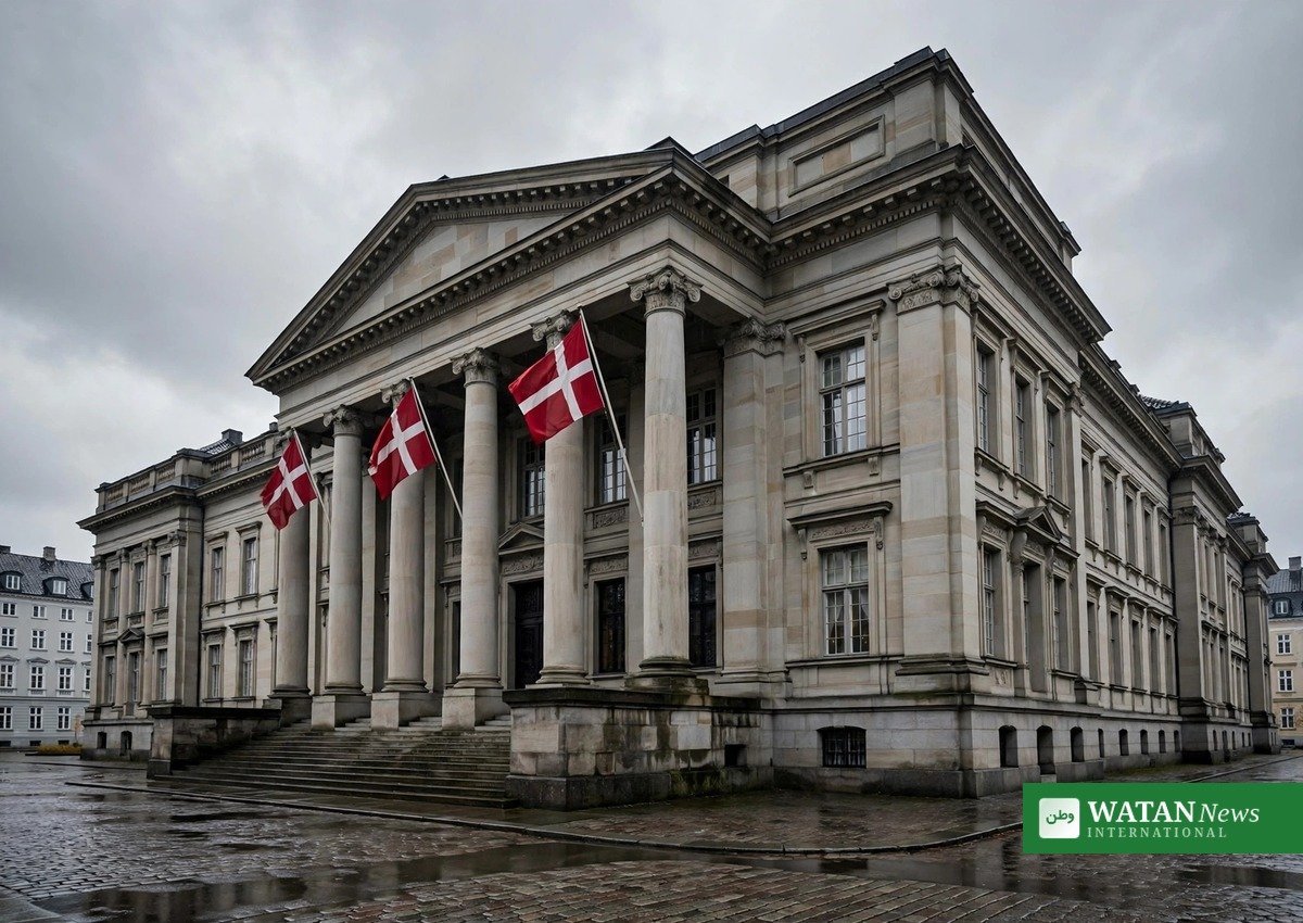 Rentebombe: Skatteministeriets bygning med Dannebrog – ny deponeringsordning skal stoppe rentebombe efter skattesag (illustrationsfoto)