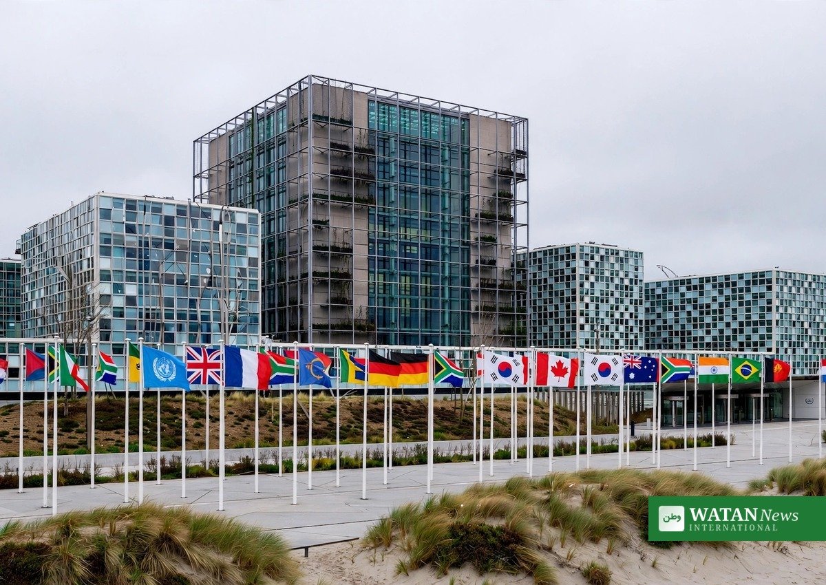 Den Internationale Straffedomstols hovedkvarter i Haag, mens amerikanske sanktioner rammer 11 ICC-embedsmænd