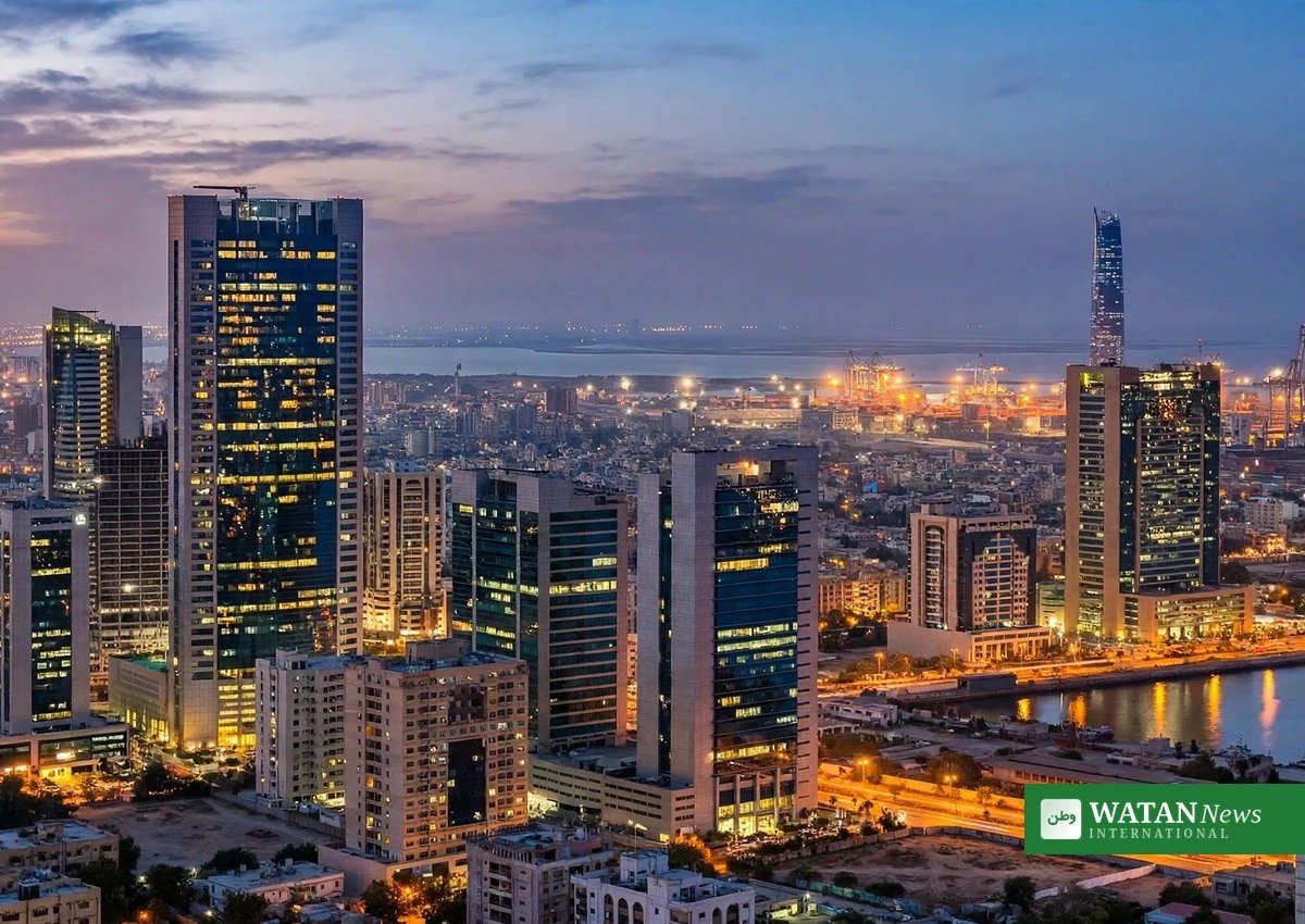 Karachi financial district at dusk — Pakistan's economy under the IMF Pakistan program review