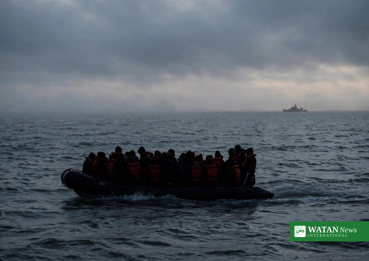 UK-France migration deal: small boat crossing the English Channel at dawn