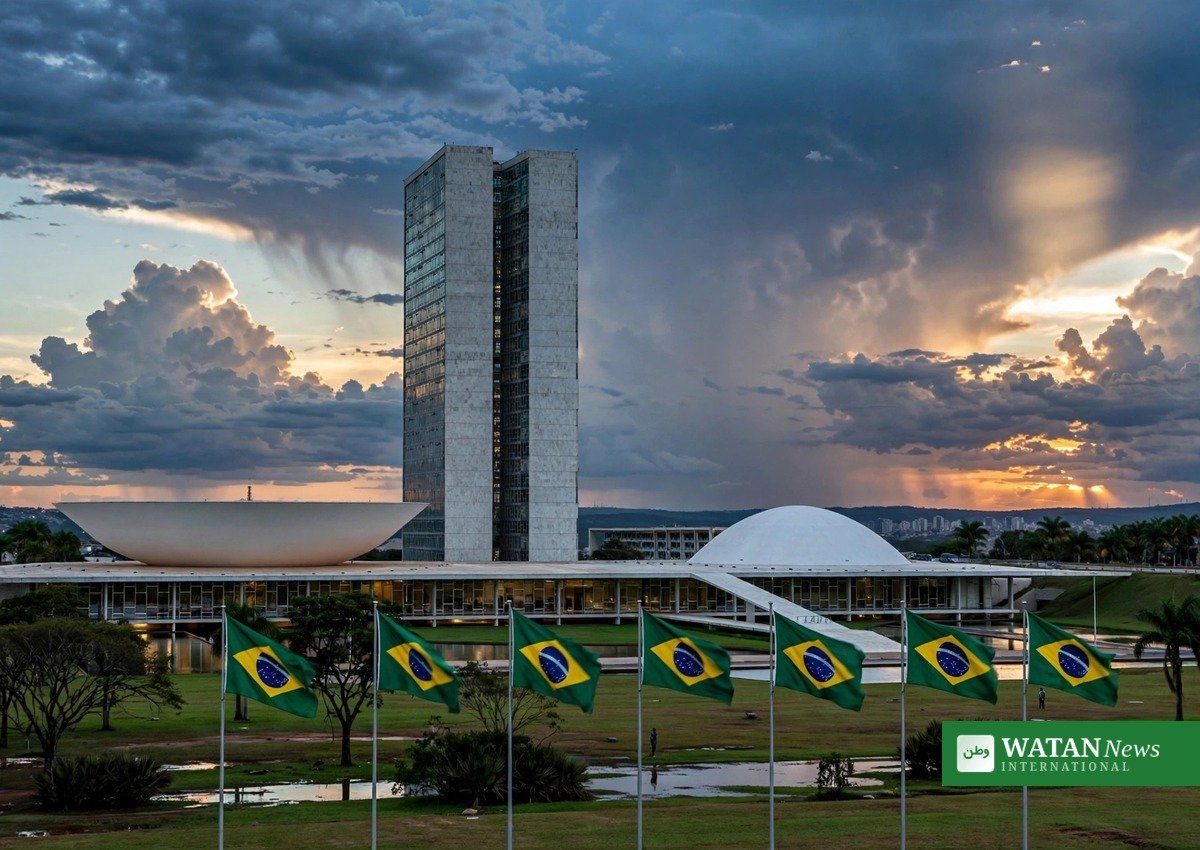 Brasilien tv-debat og valg: Kongressen i Brasília med brasilianske flag ved solnedgang