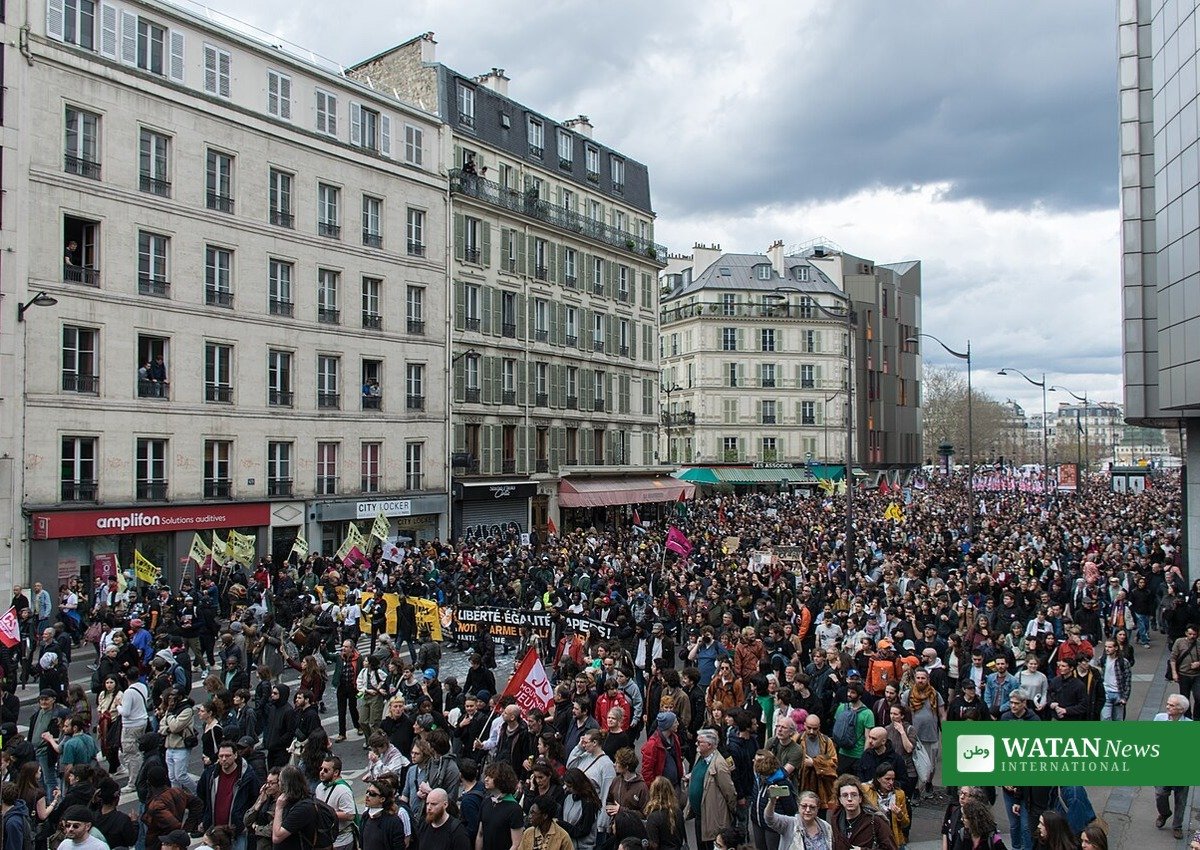 France protests 1000 arrests — demonstrators filling a Paris street in a file photograph from an earlier demonstration