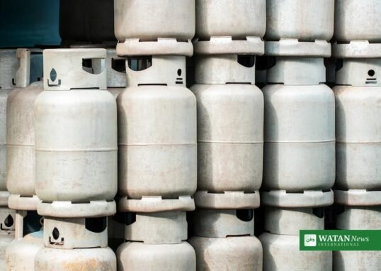 Pakistan LPG shortage: stacked LPG gas cylinders