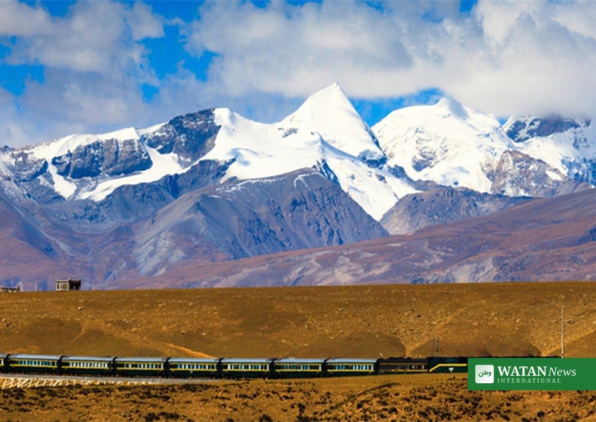Tibet earthquake magnitude 7: snow-capped mountains in Nagqu, Tibet.