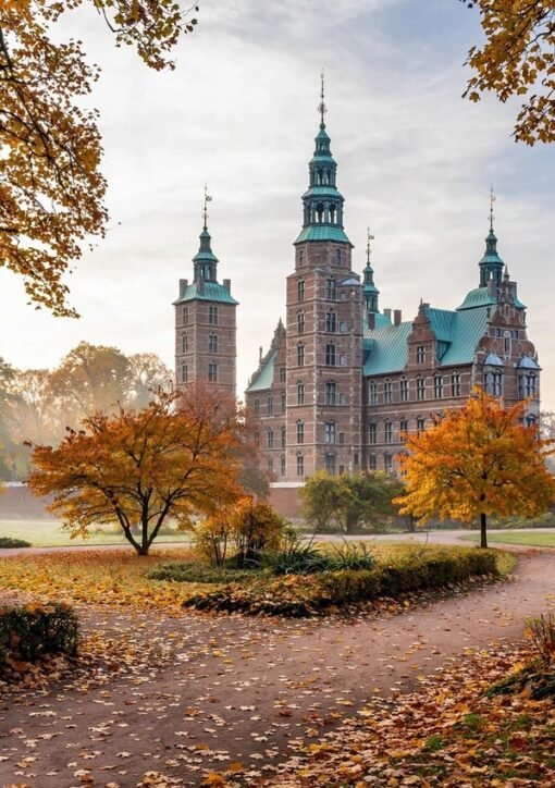 Copenhagen autumn — Rosenborg Castle in Kongens Have