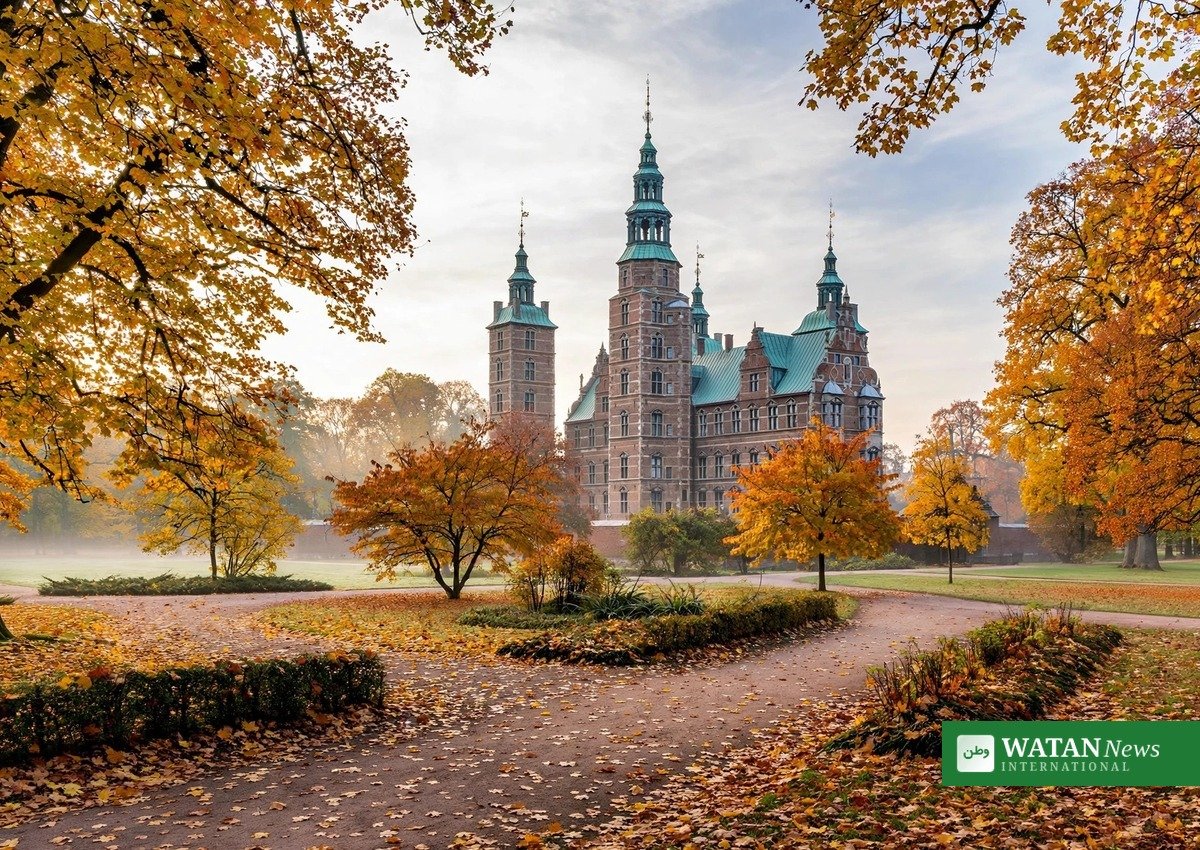 Copenhagen autumn — Rosenborg Castle in Kongens Have