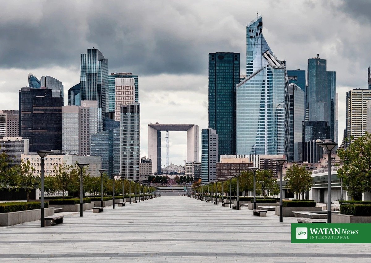 Paris financial district, as oil above $110 markets weigh on French bonds