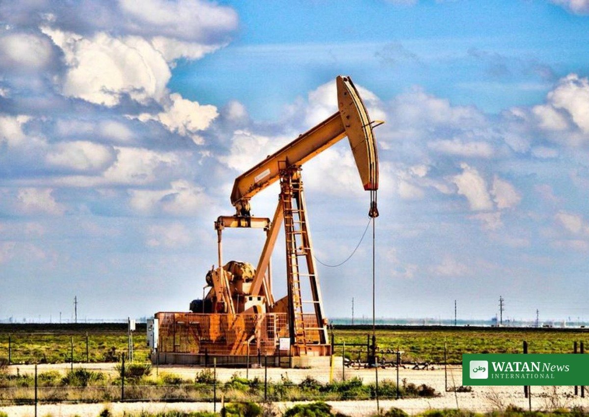 Oil pumpjack in a field Chord Energy Michael Lou CEO