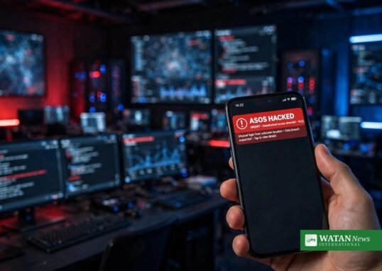 ASOS hacket – rød 'ASOS HACKED' push-notifikation på en smartphone