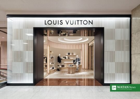 us luxury spending