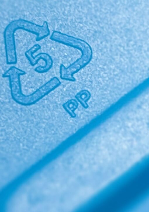 Californiens SB 343 Truth in Recycling-lov pile-i-cirkel-symbol blokeret af retskendelse