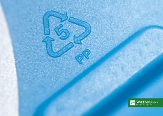 Californiens SB 343 Truth in Recycling-lov pile-i-cirkel-symbol blokeret af retskendelse