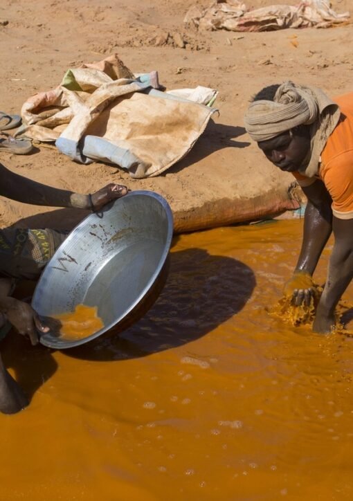 Egypt-Sudan border airstrike: Sudanese artisanal gold miners (illustrative image)