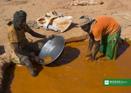 Egypt-Sudan border airstrike: Sudanese artisanal gold miners (illustrative image)