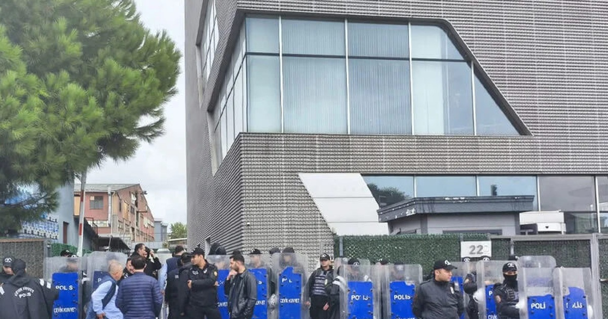 Turkish riot police with shields outside the Halk TV headquarters in Istanbul during the October 14, 2026 police raid.