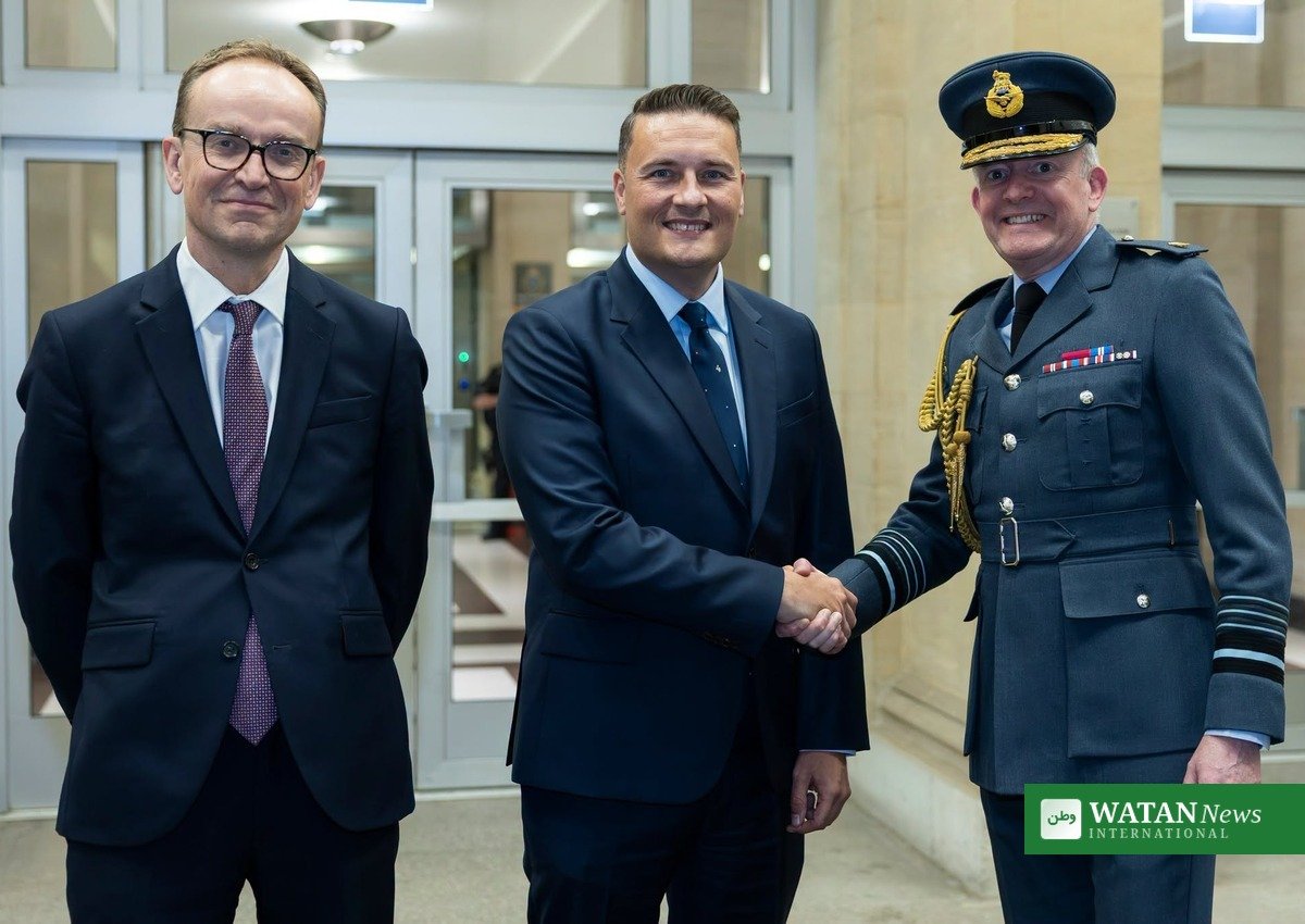 Wes Streeting, UK Defence Secretary, at the JEF defence ministers' meeting in Iceland