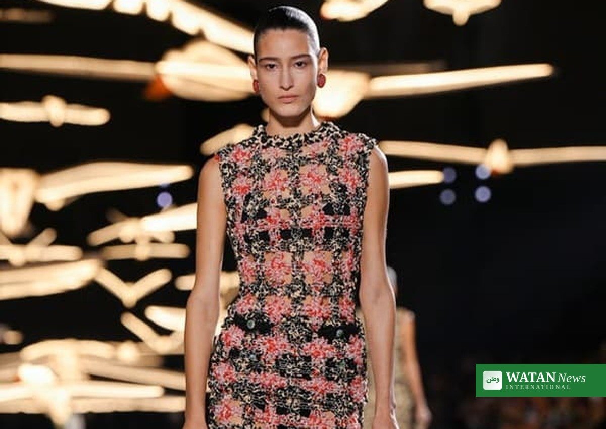 Chanel SS27 floral beaded dress on the Paris runway