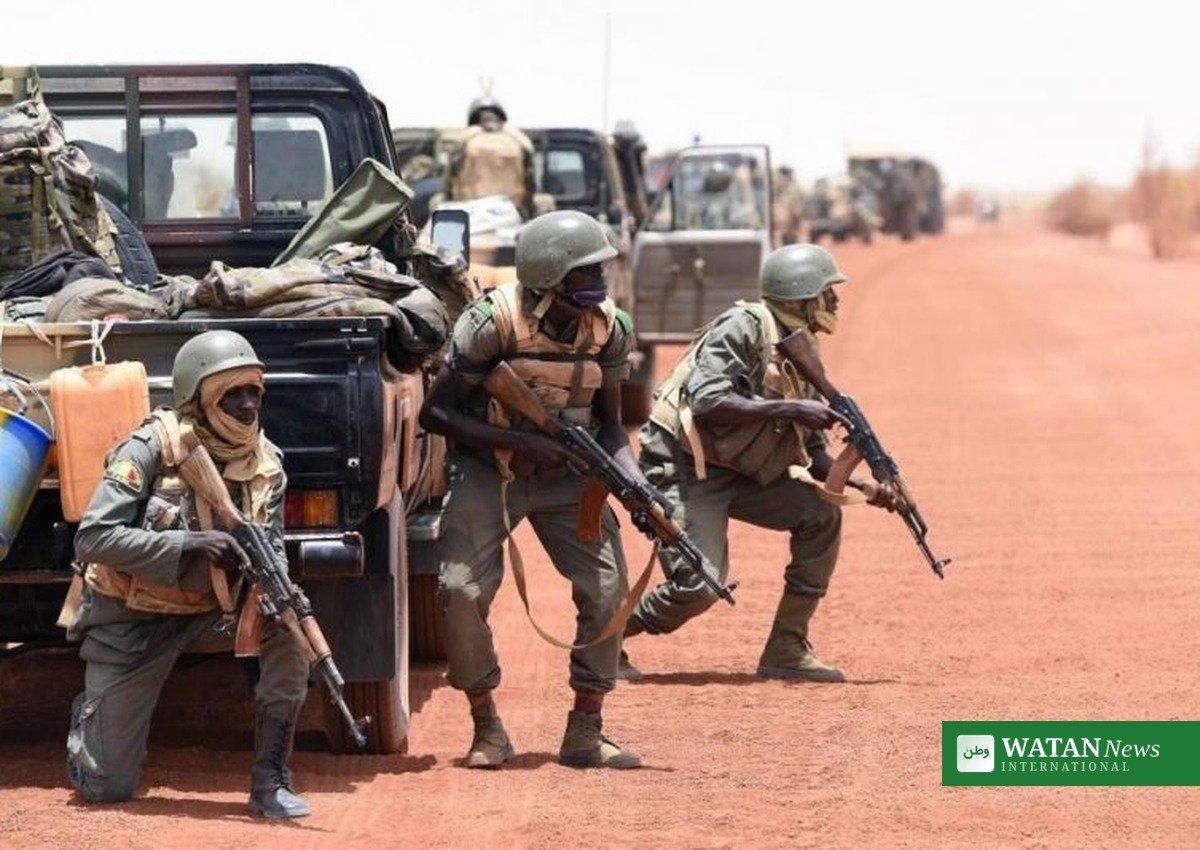 Soldiers advancing during the Mali Kidal withdrawal offensive