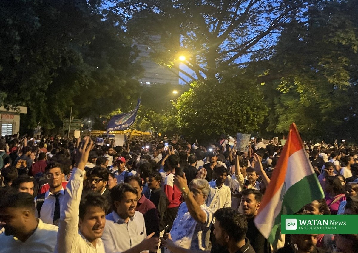 Crowd of protesters at Jantar Mantar in New Delhi during the cockroach movement protests demanding the election chief's resignation