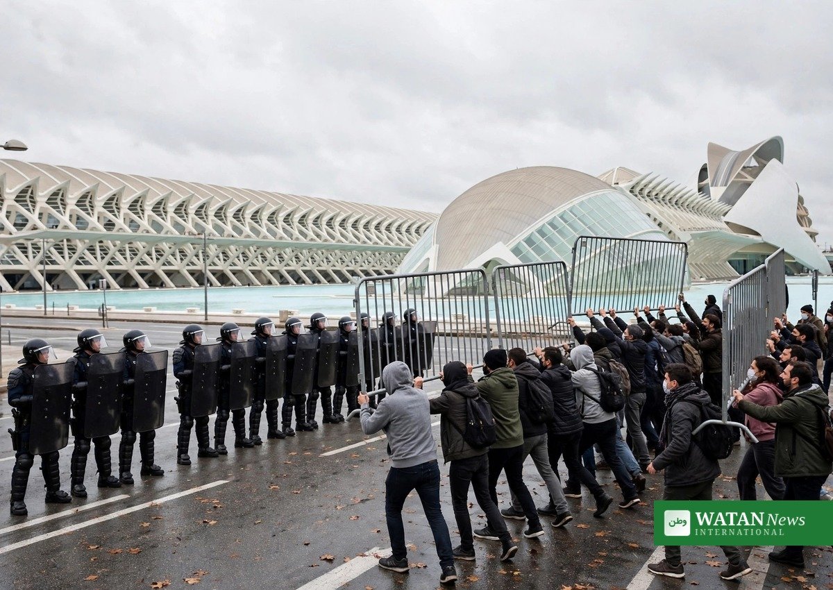 Spain housing protests: police line facing protesters outside the Palau de les Arts in Valencia
