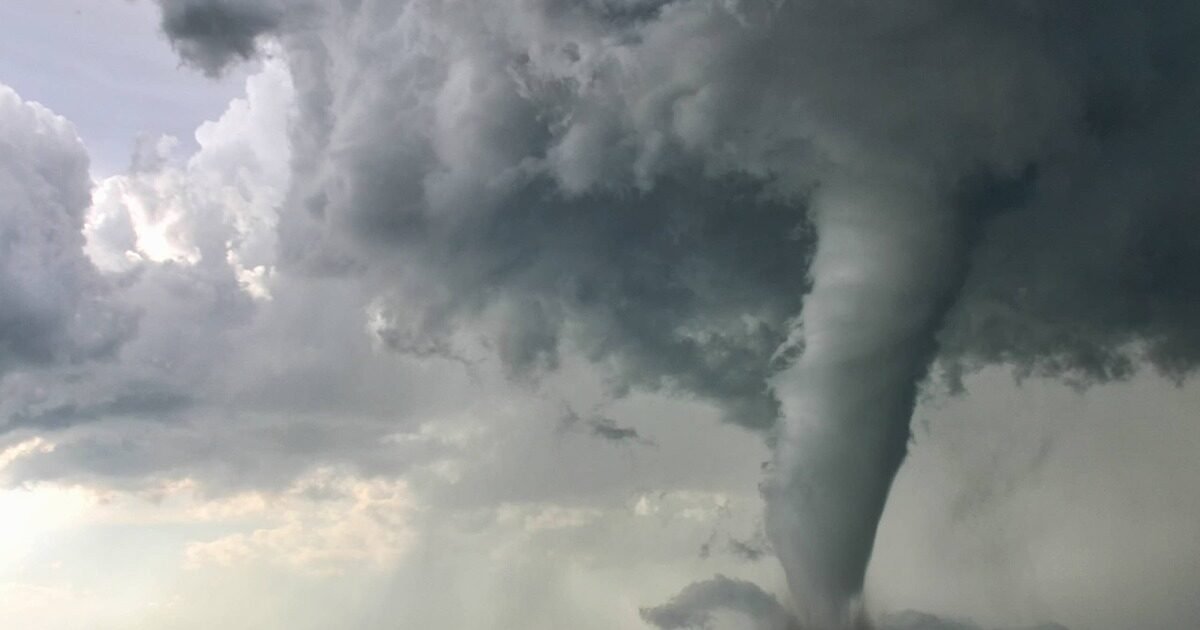 A tornado funnel — Sicily tornado Marsala