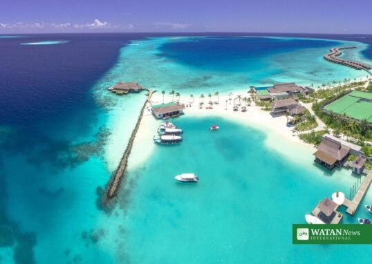 travel-featured-badged