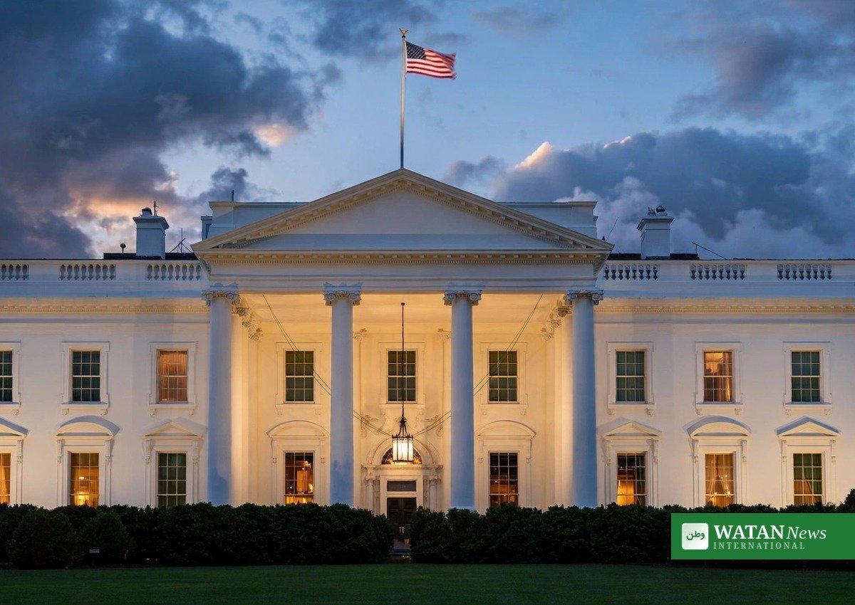 Trump Det Hvide Hus live opdatering: Det Hvide Hus ved skumringstid
