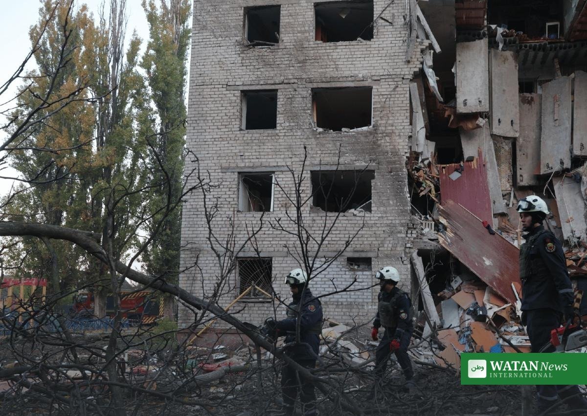 Zaporizhzhia glide bomb attack rescue workers search rubble of damaged apartment block
